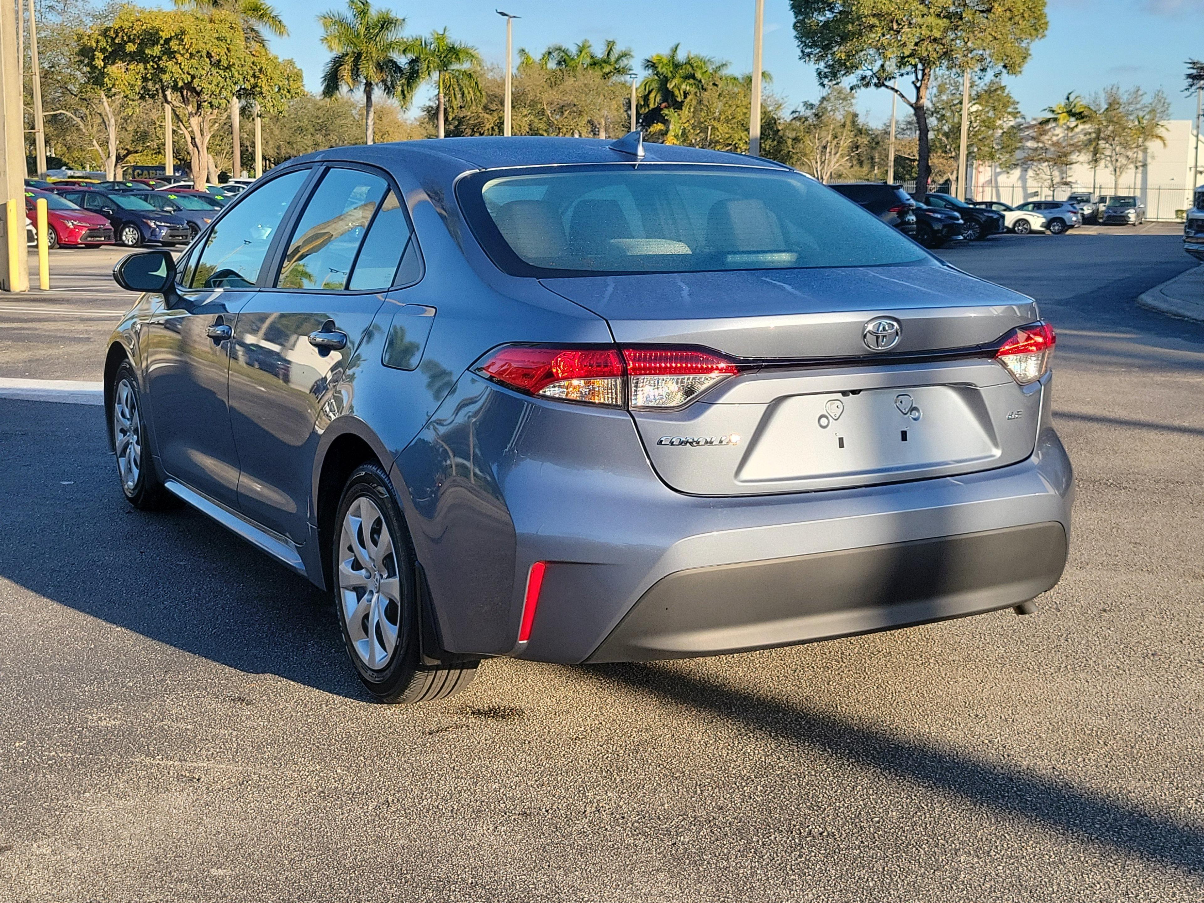 Toyota Corolla Le Fwd - Thumbnail 8