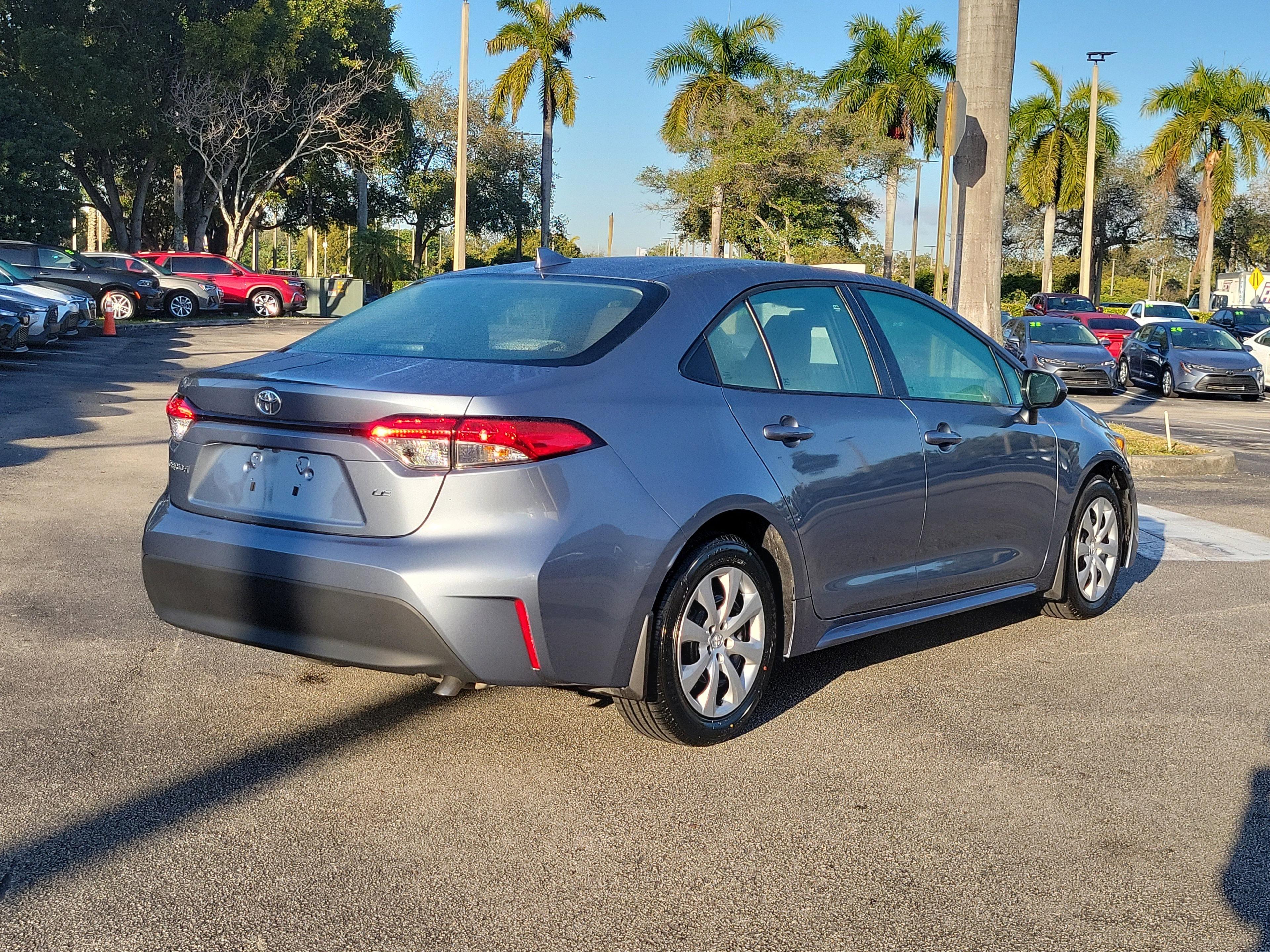 Toyota Corolla Le Fwd - Thumbnail 6