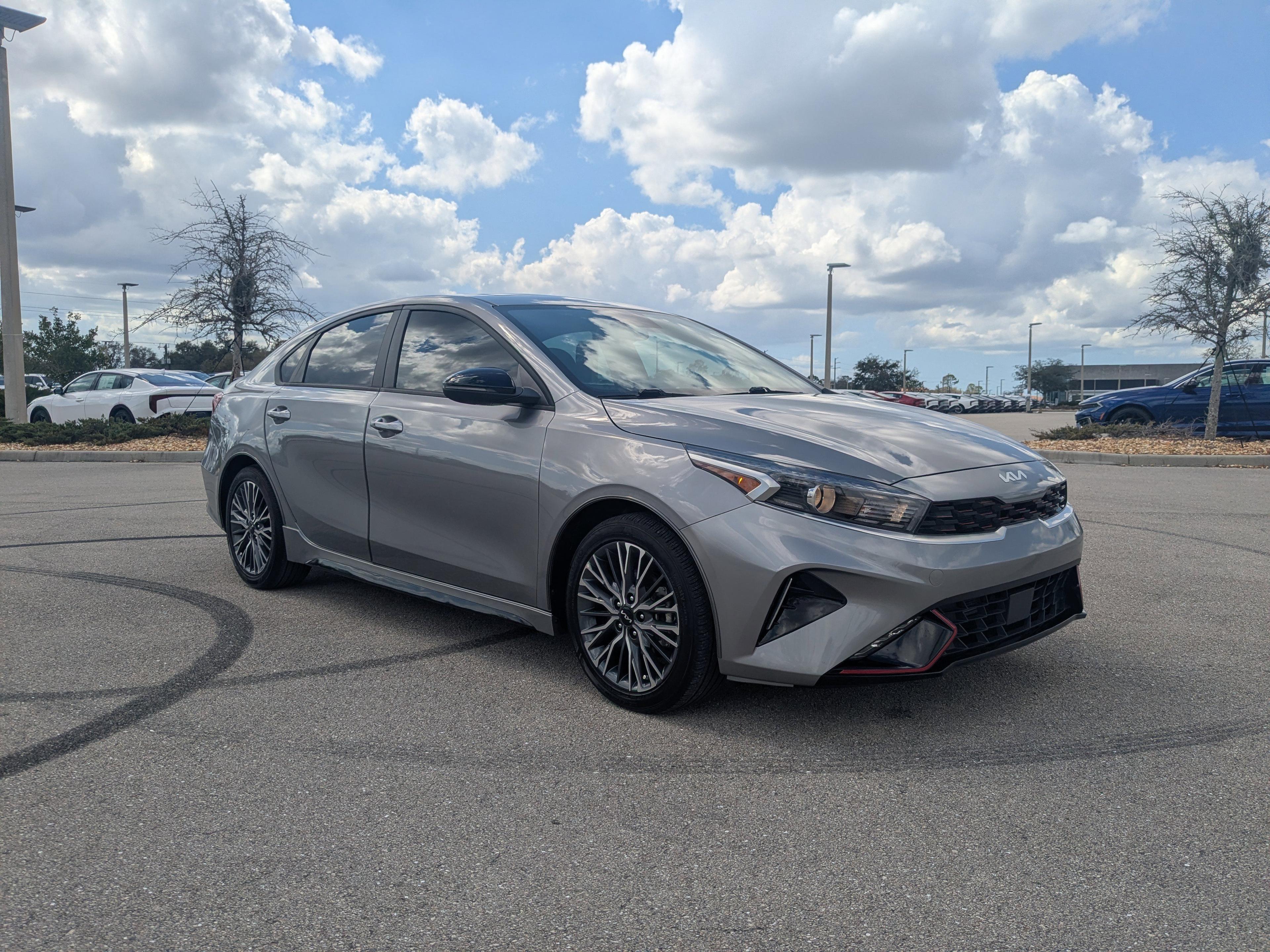 Kia Forte Gt-Line - Thumbnail 3