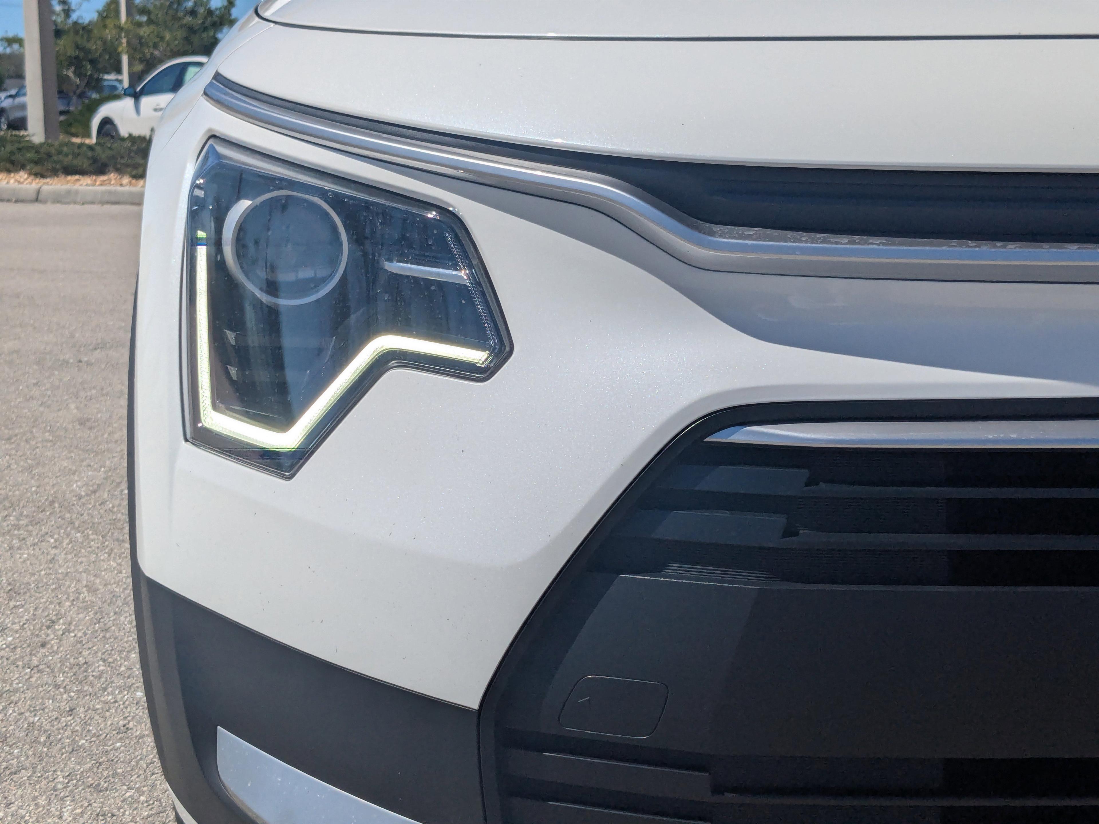 Kia Niro Lx - Thumbnail 11