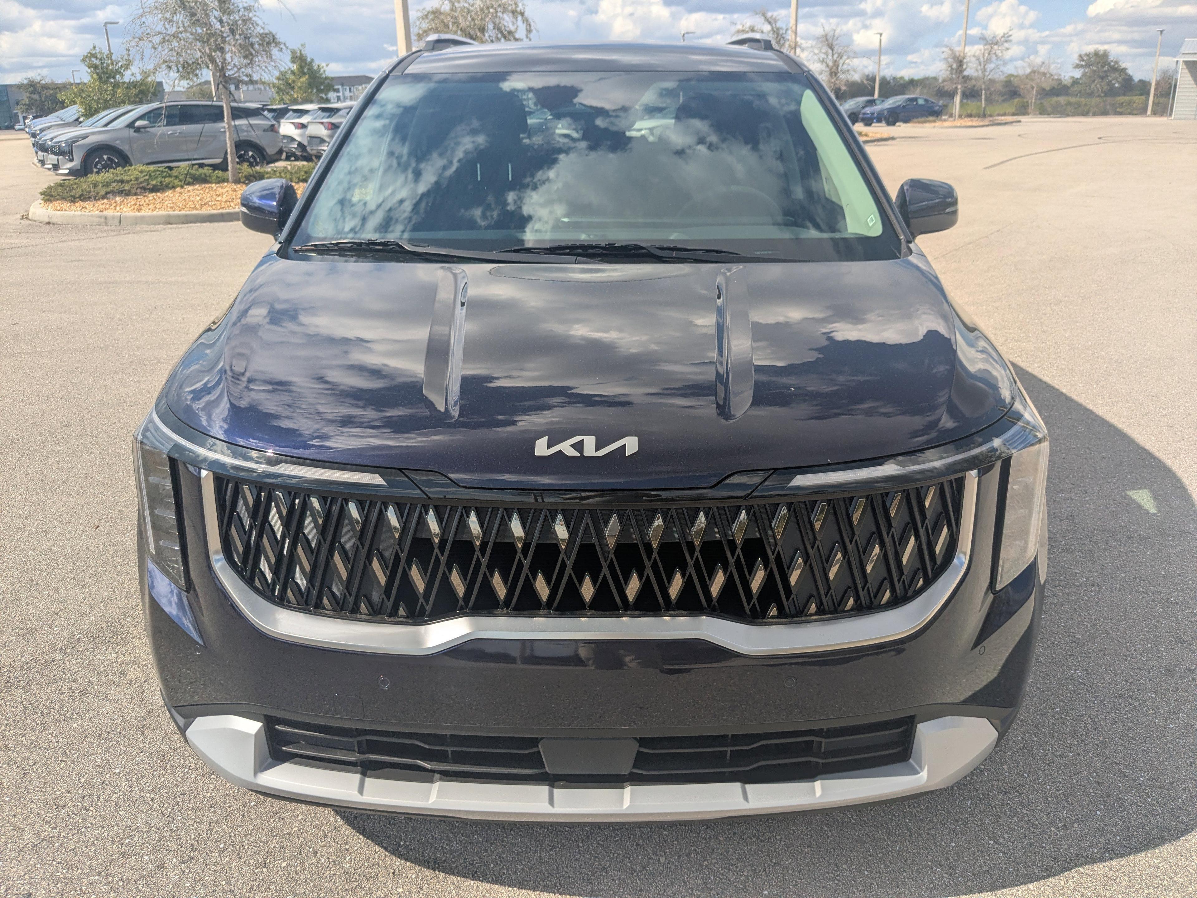 Kia Carnival Mpv Ex - Thumbnail 4