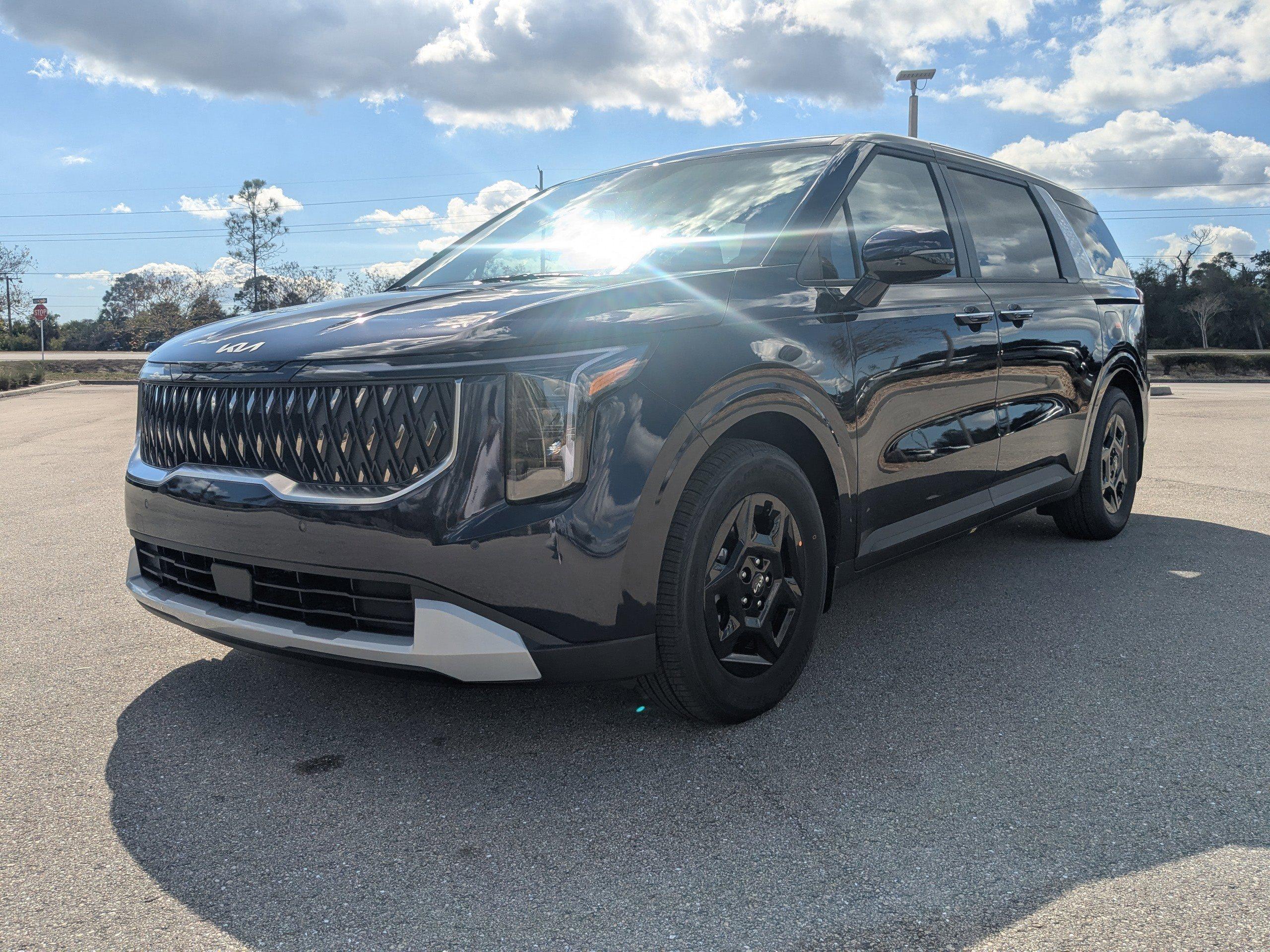 Kia Carnival Mpv Lxs - Thumbnail 10