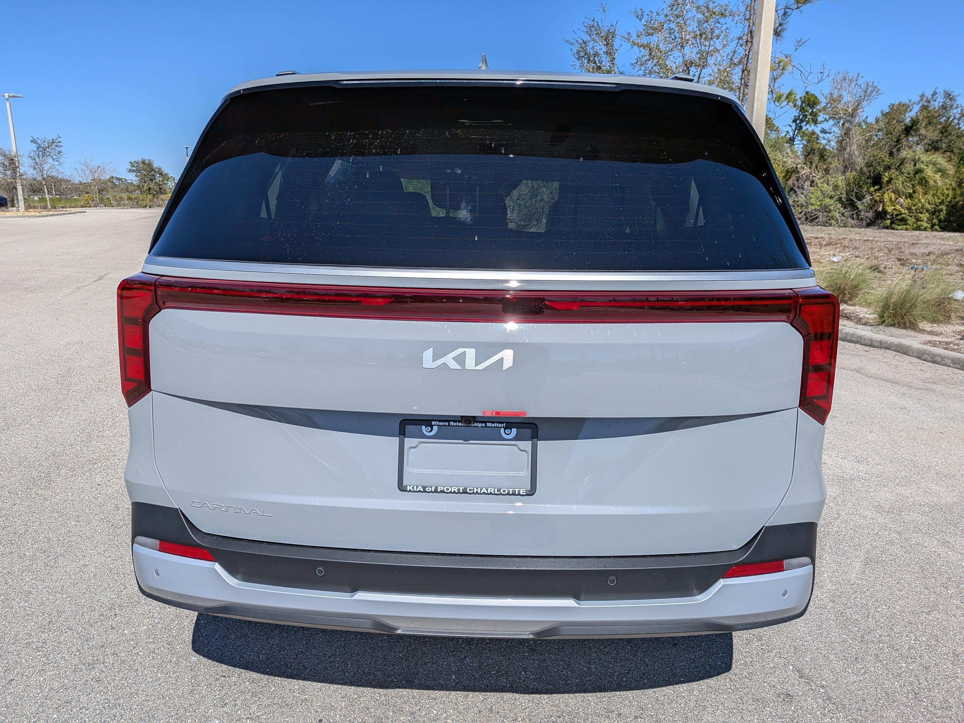 Kia Carnival Mpv Ex - Thumbnail 7