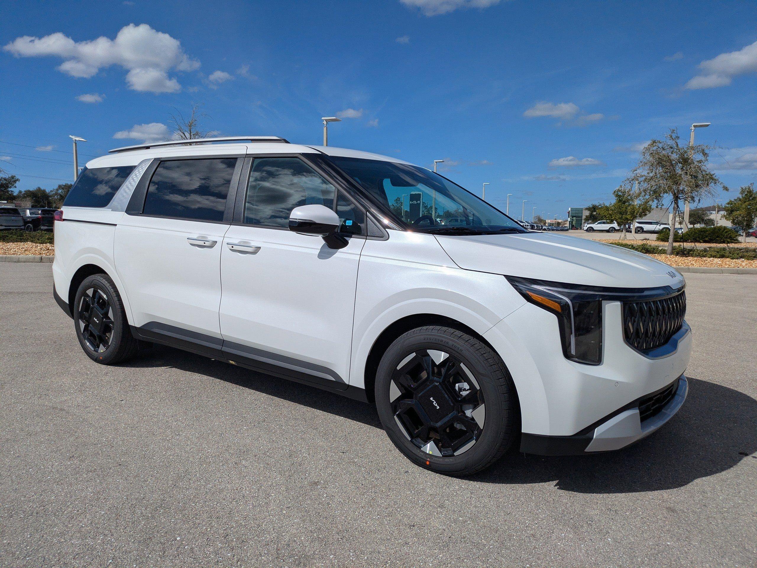 Kia Carnival Mpv Ex - Thumbnail 3