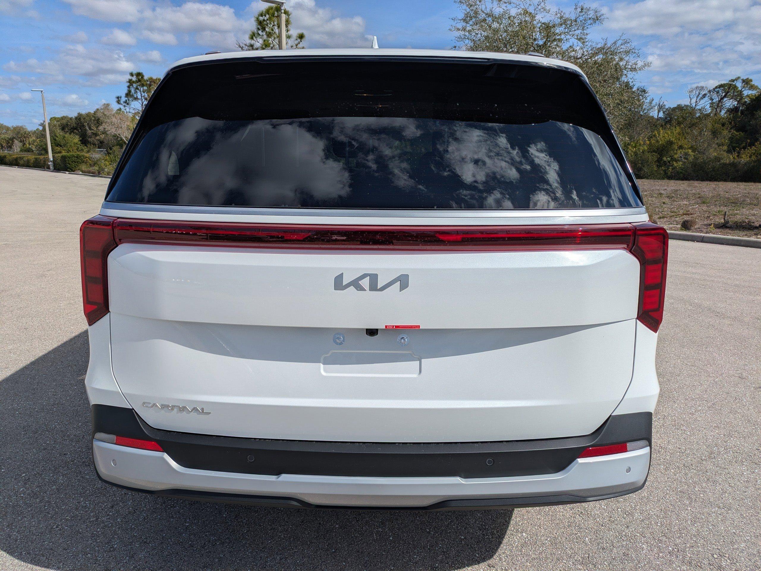 Kia Carnival Mpv Ex - Thumbnail 7