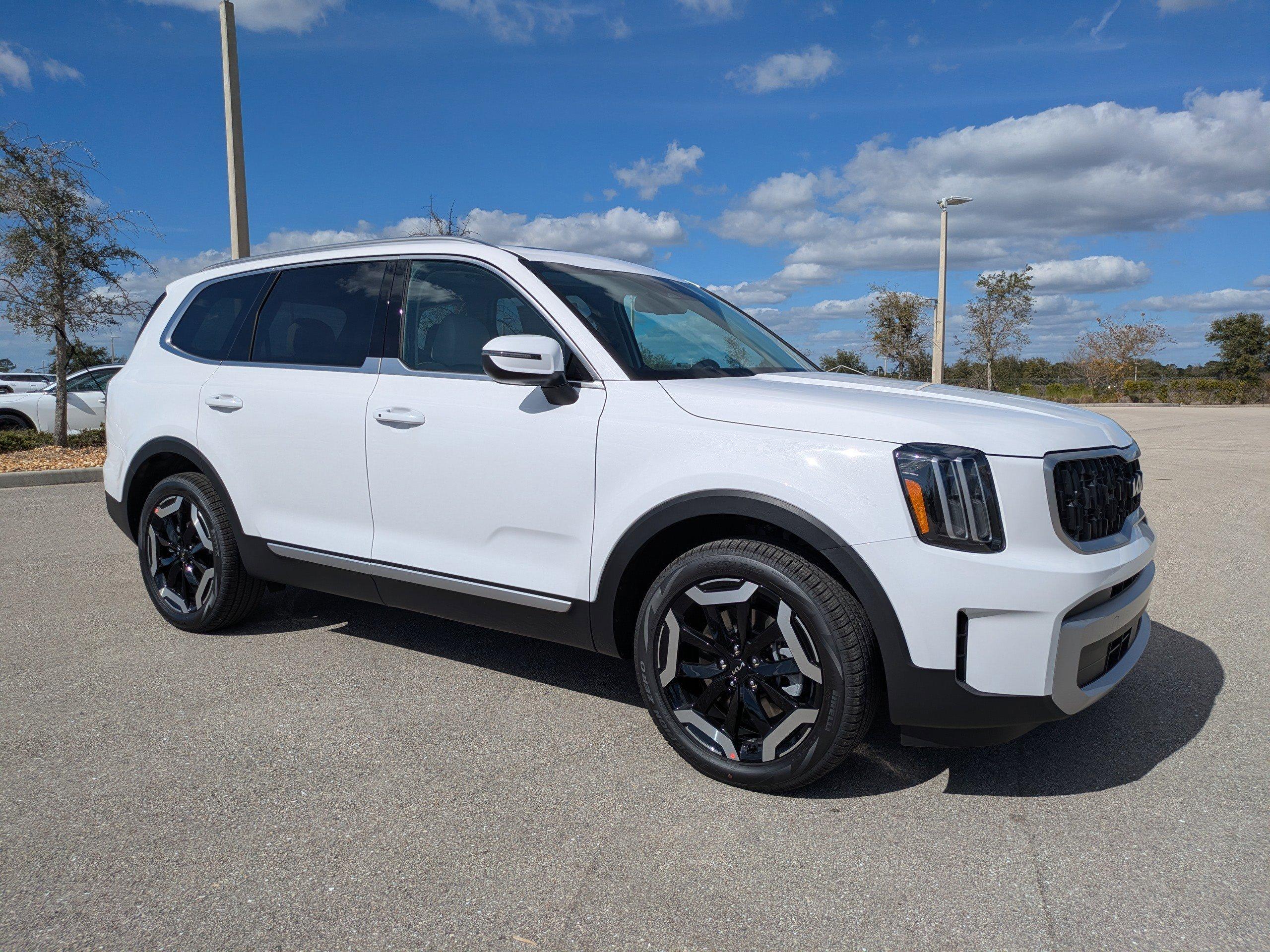 Kia Telluride Ex - Thumbnail 3