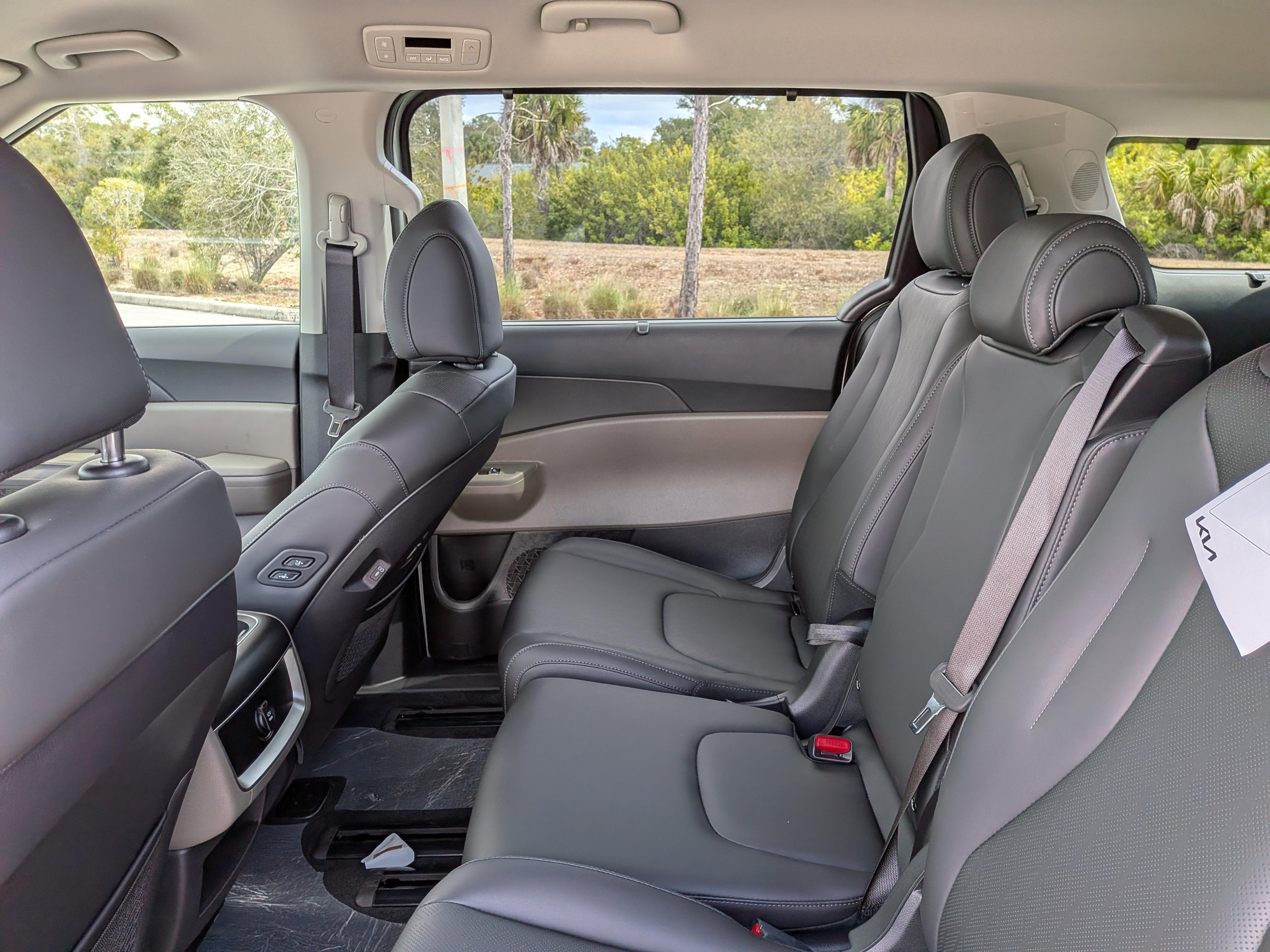 Kia Carnival Mpv Ex - Thumbnail 15