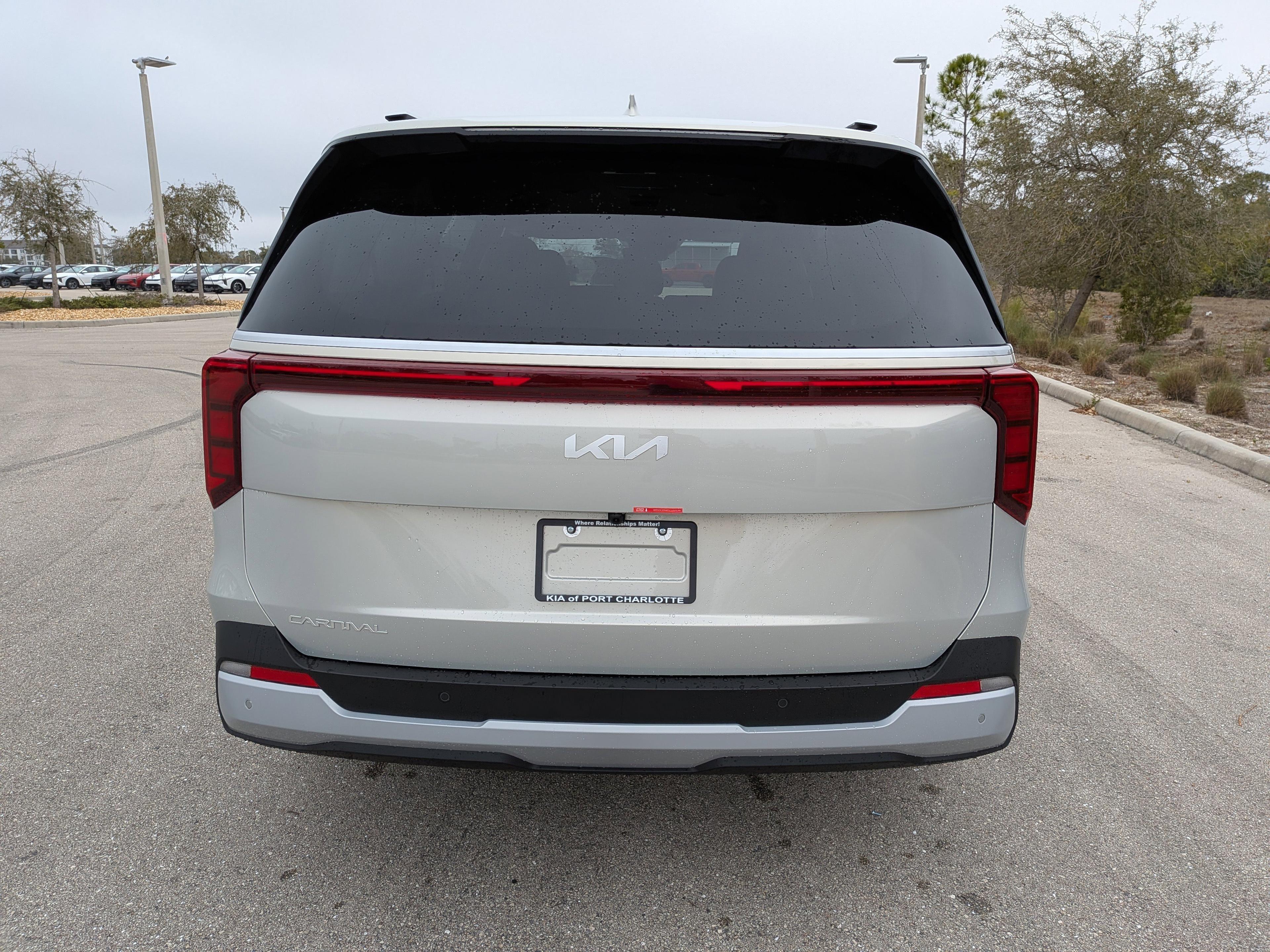 Kia Carnival Mpv Ex - Thumbnail 7