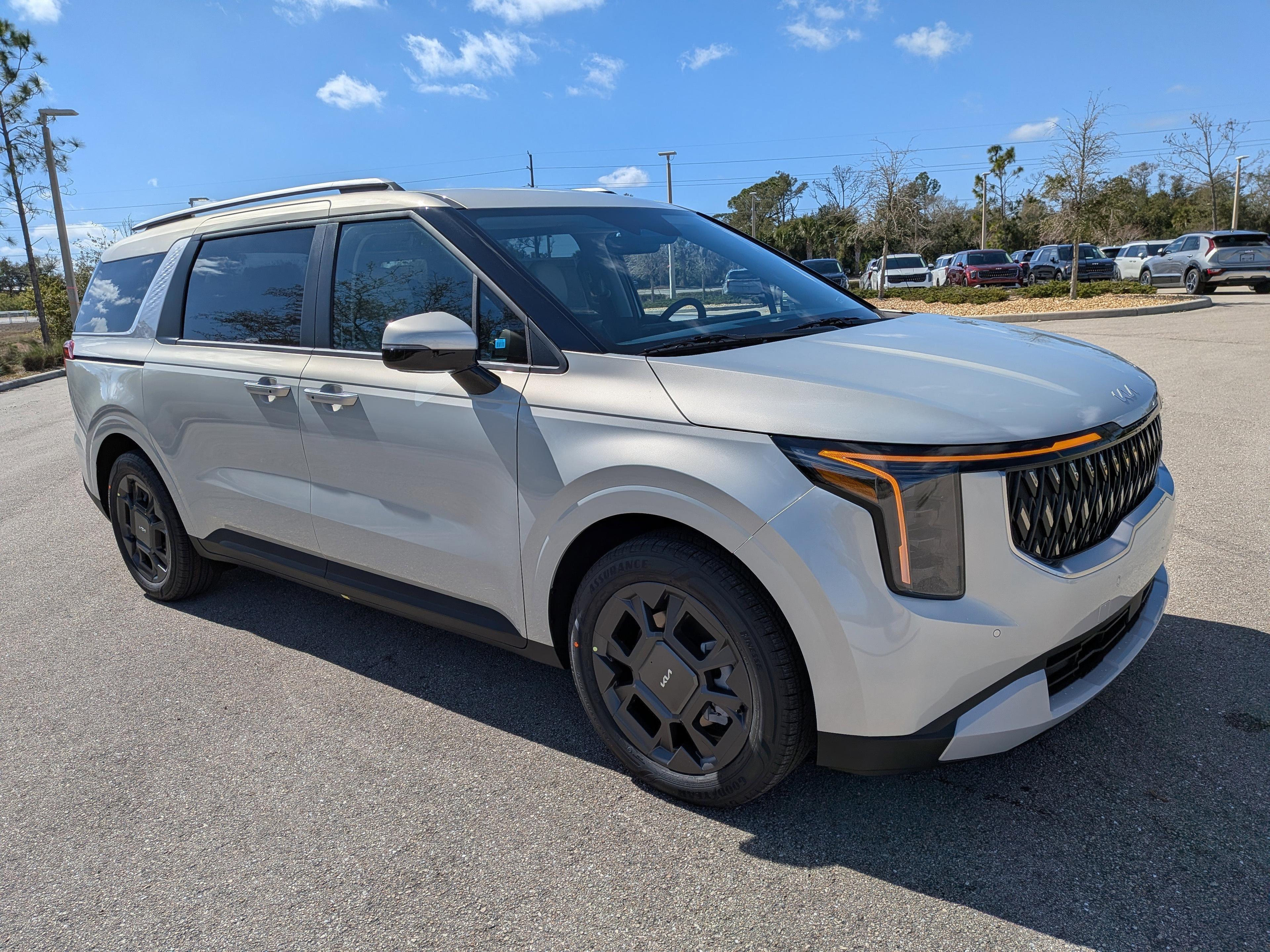 Kia Carnival Mpv Ex - Thumbnail 3