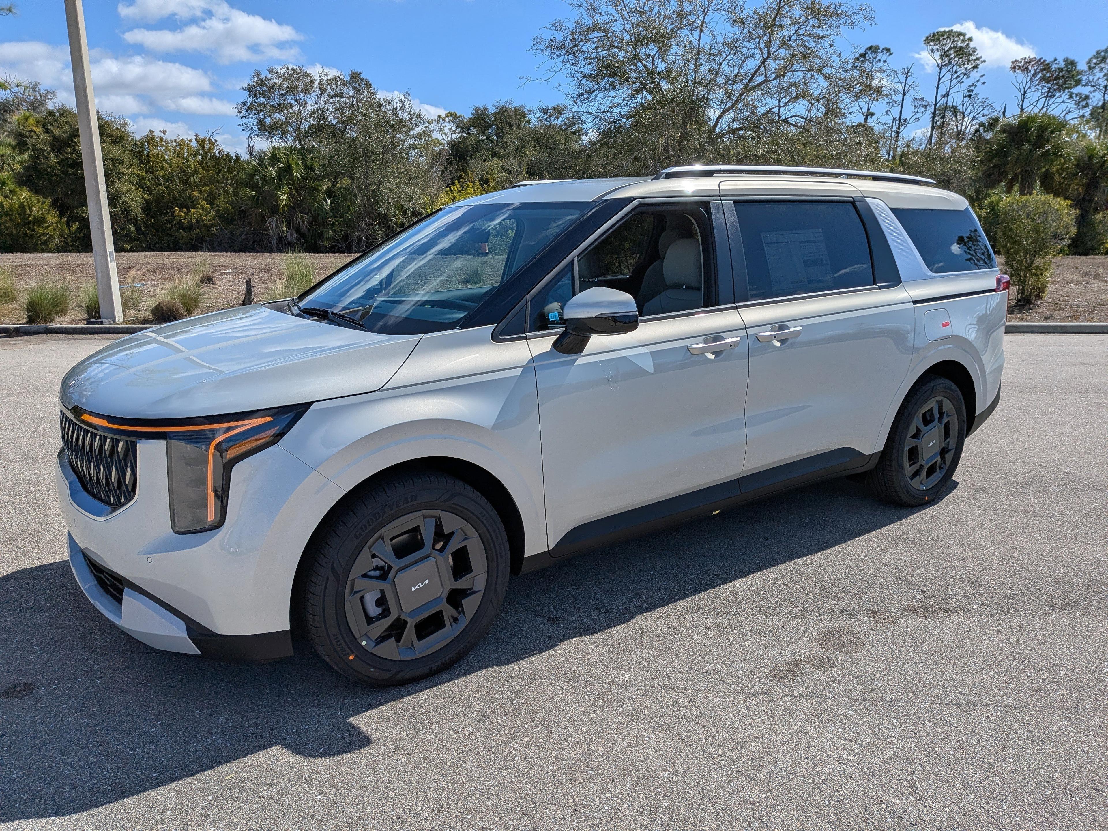 Kia Carnival Mpv Ex - Thumbnail 9