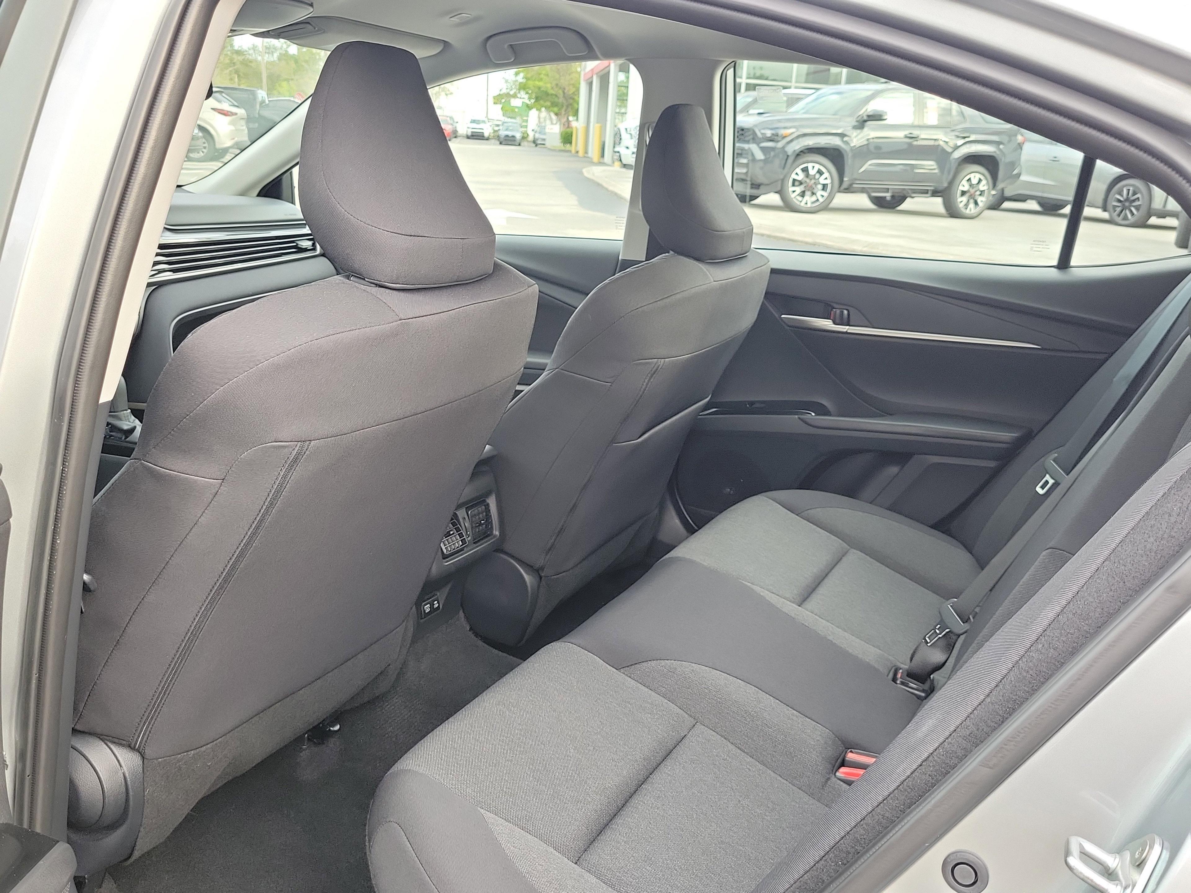 Toyota Camry Le Fwd - Thumbnail 9