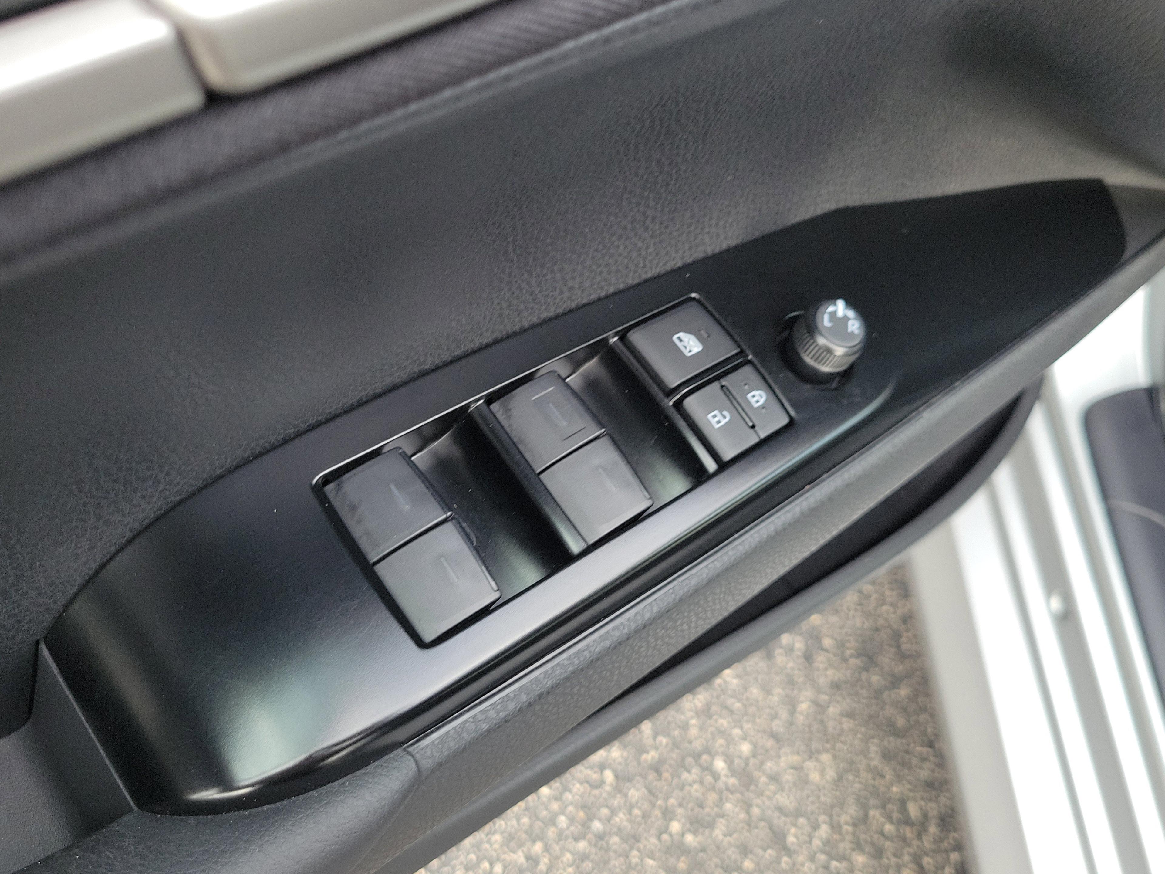 Toyota Camry Le Fwd - Thumbnail 14