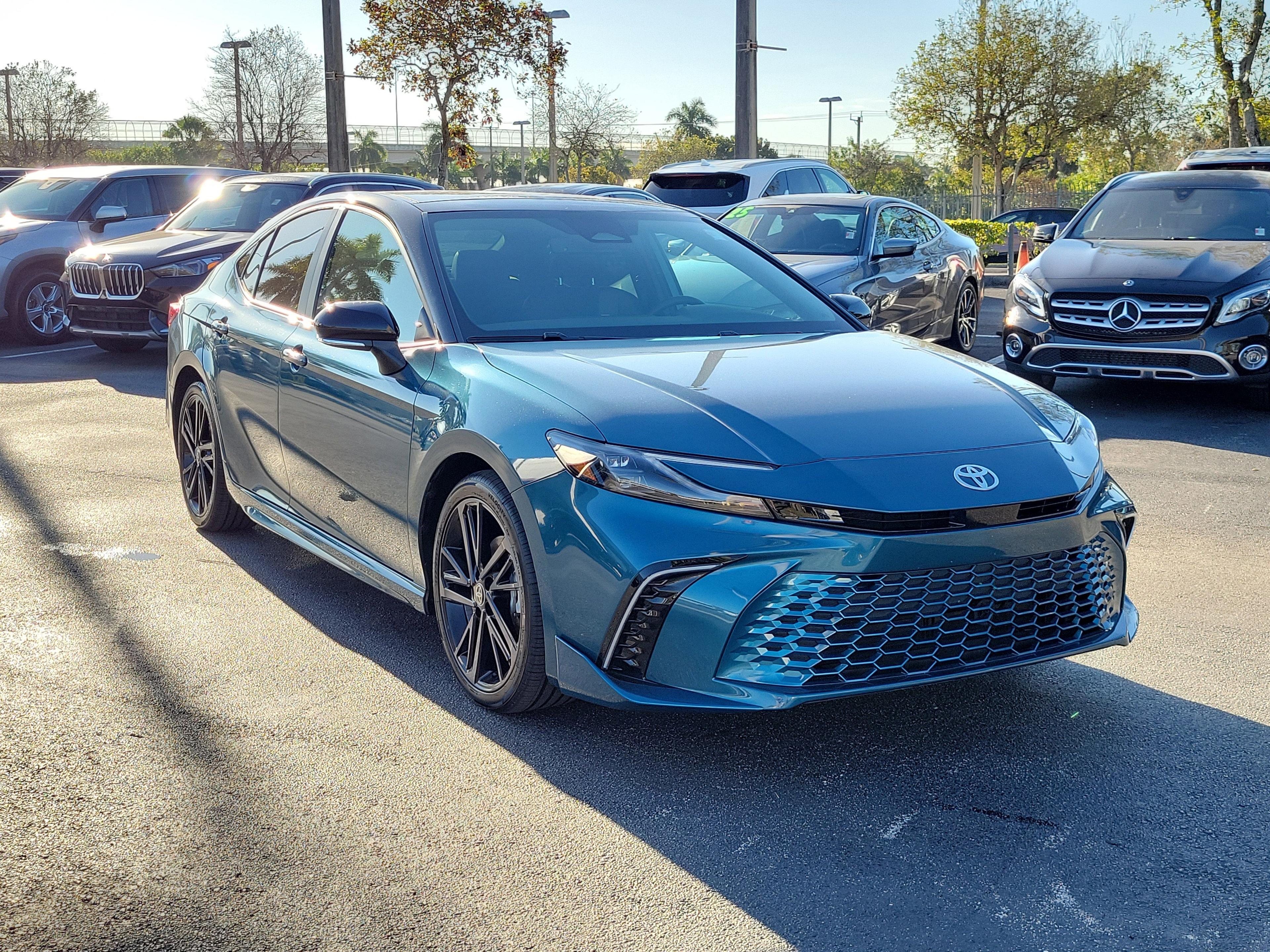 Toyota Camry Xse Fwd - Thumbnail 4