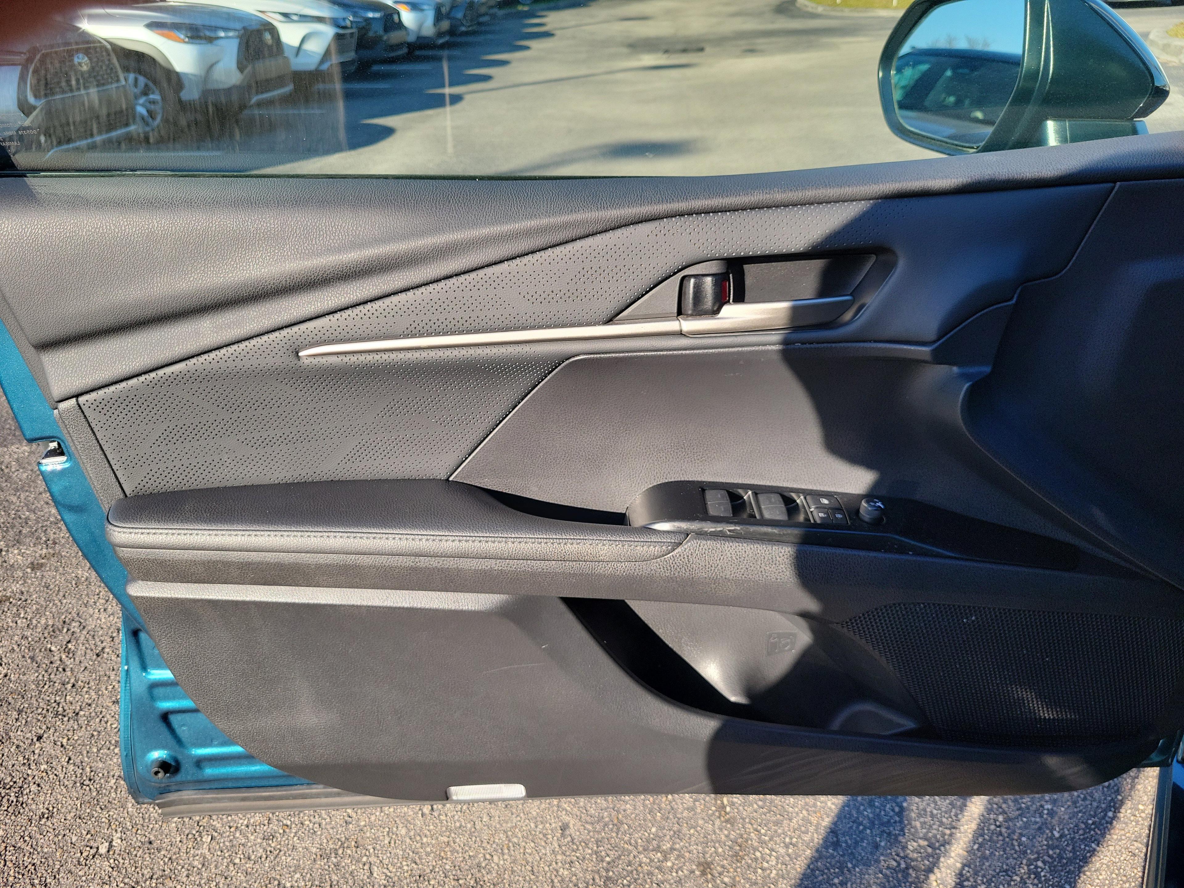 Toyota Camry Xse Fwd - Thumbnail 14