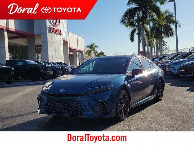 Toyota Camry Xse Fwd - View 1