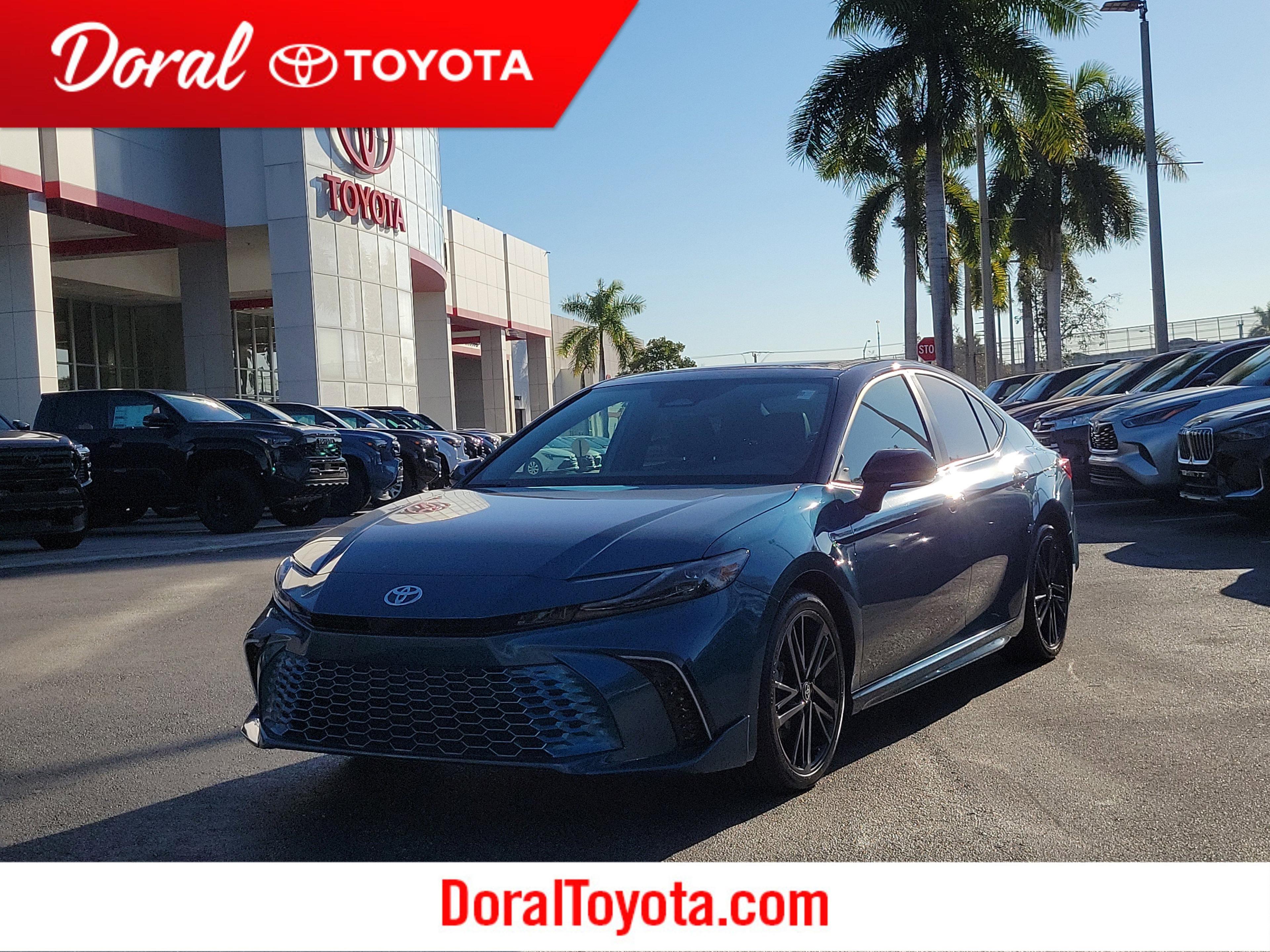 Toyota Camry Xse Fwd - Thumbnail 2