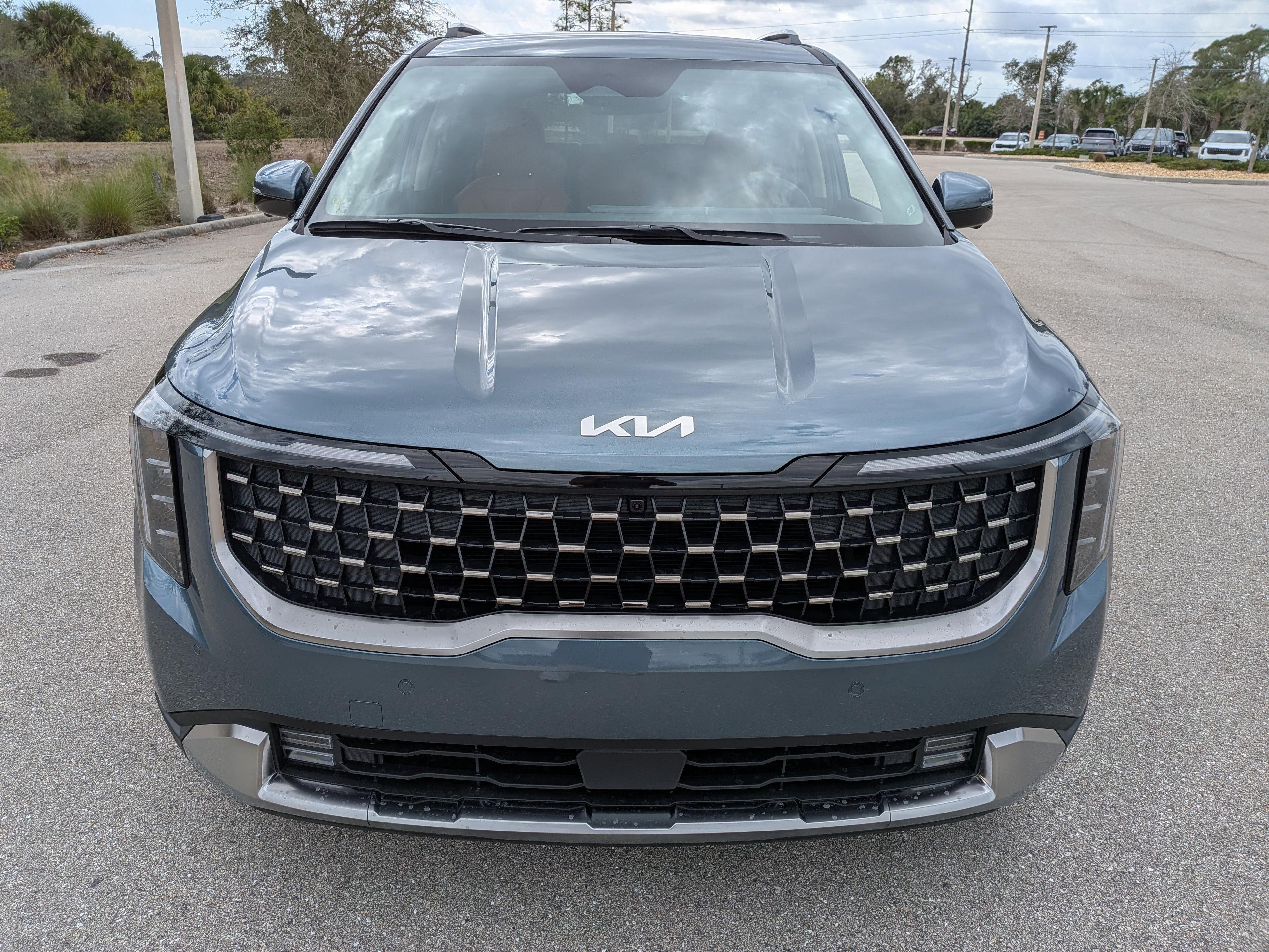 Kia Carnival Mpv Sx - Thumbnail 4