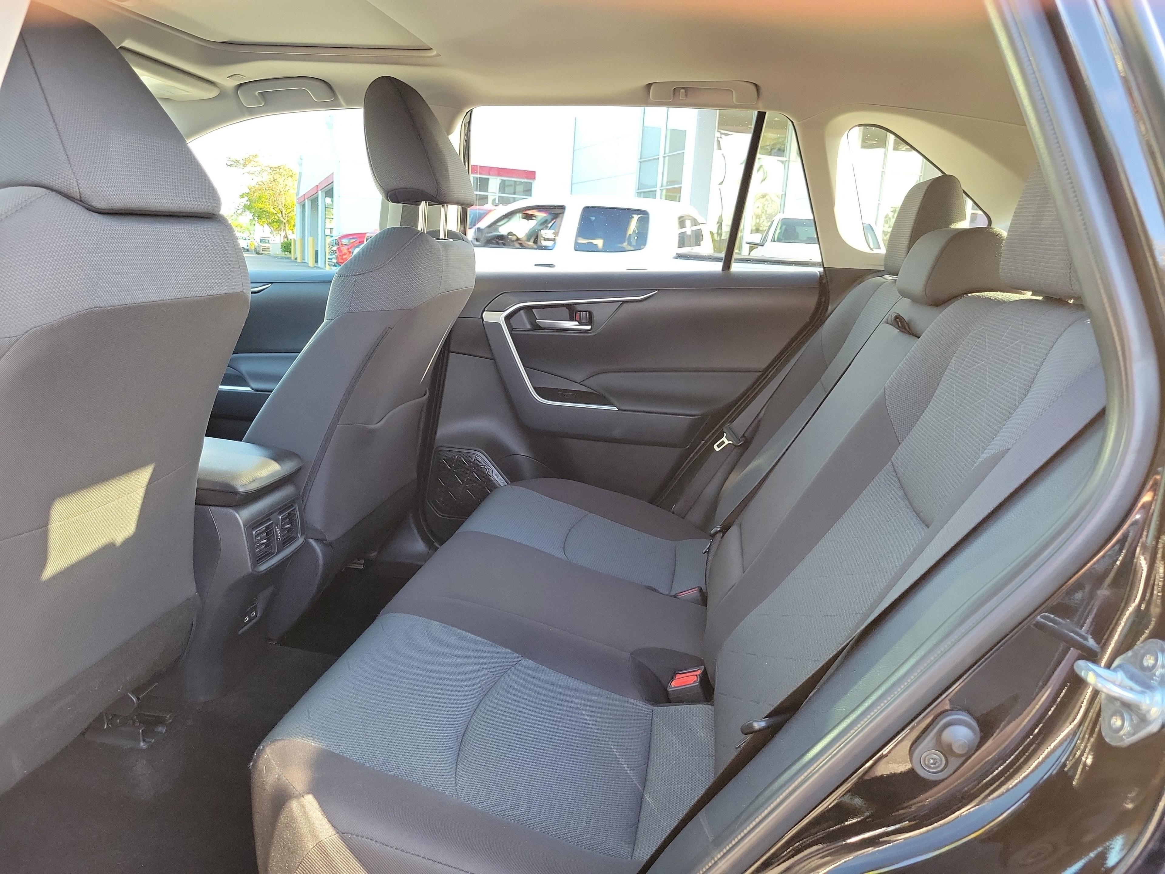 Toyota Rav4 Xle Fwd - Thumbnail 10