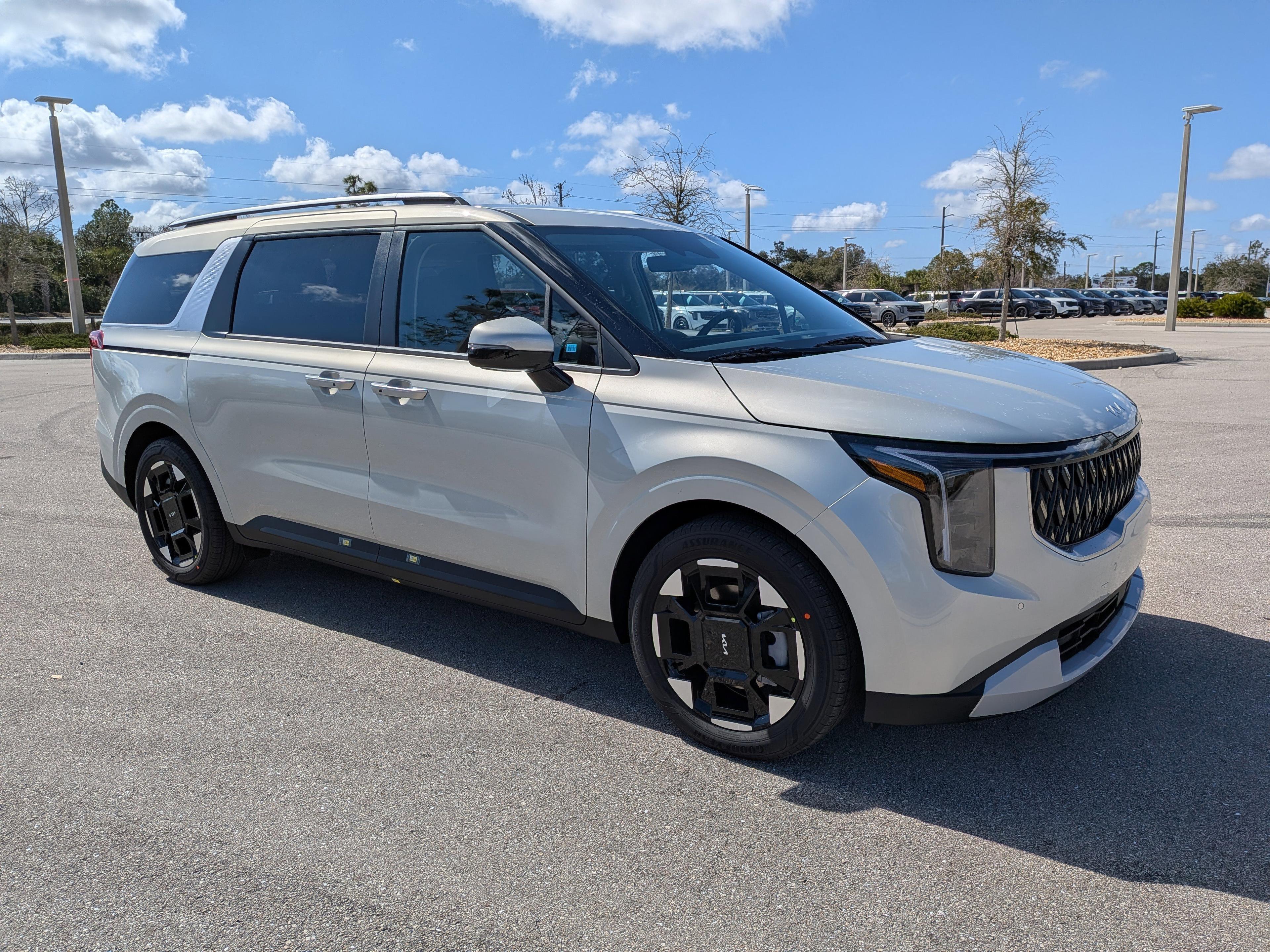 Kia Carnival Mpv Ex - Thumbnail 3