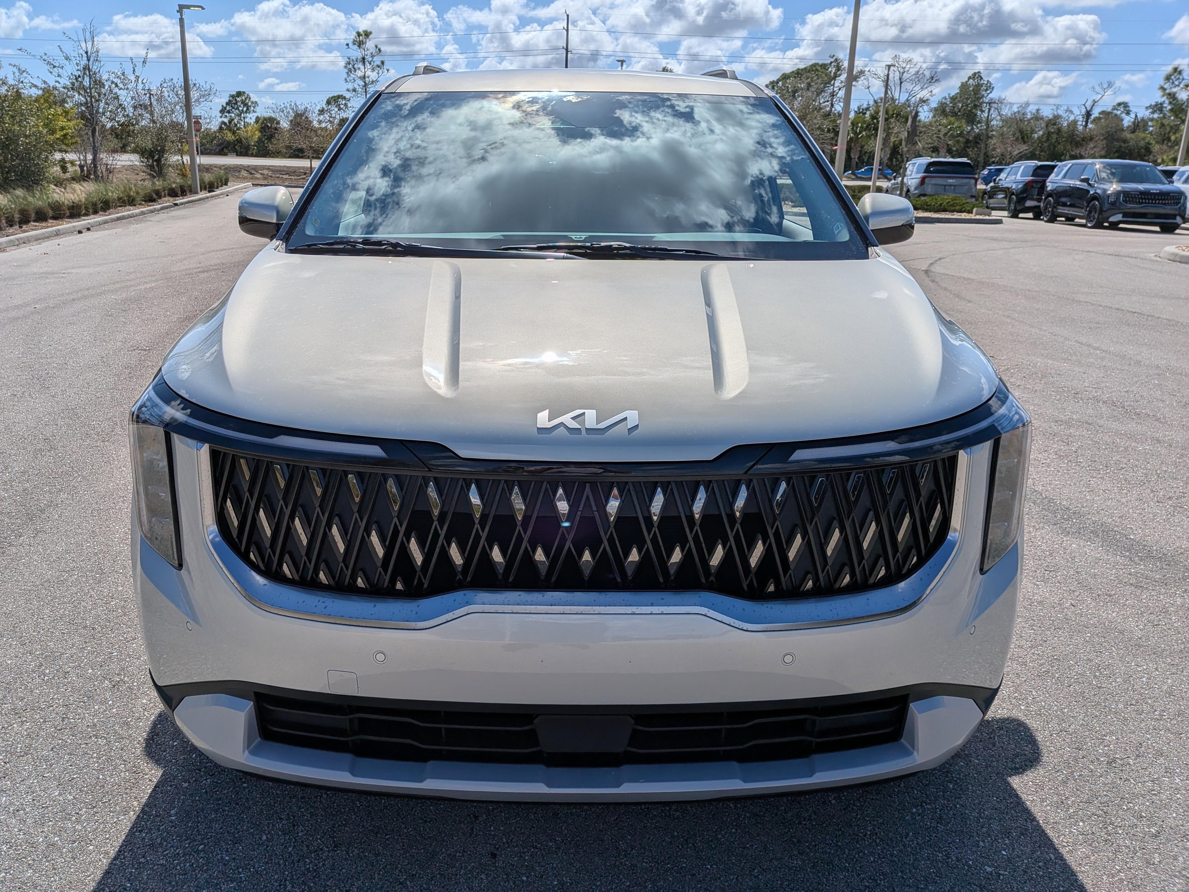 Kia Carnival Mpv Ex - Thumbnail 4