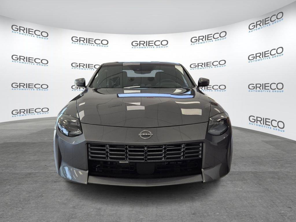 Nissan Z Sport - Thumbnail 3