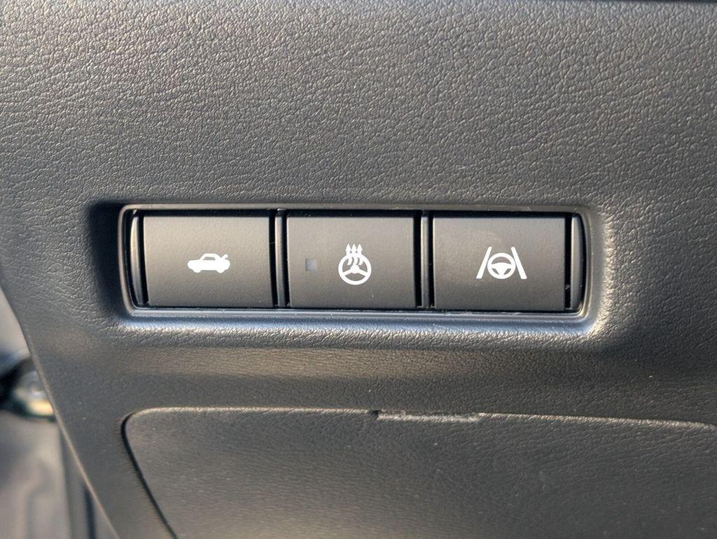 Nissan Sentra Sr - Thumbnail 20