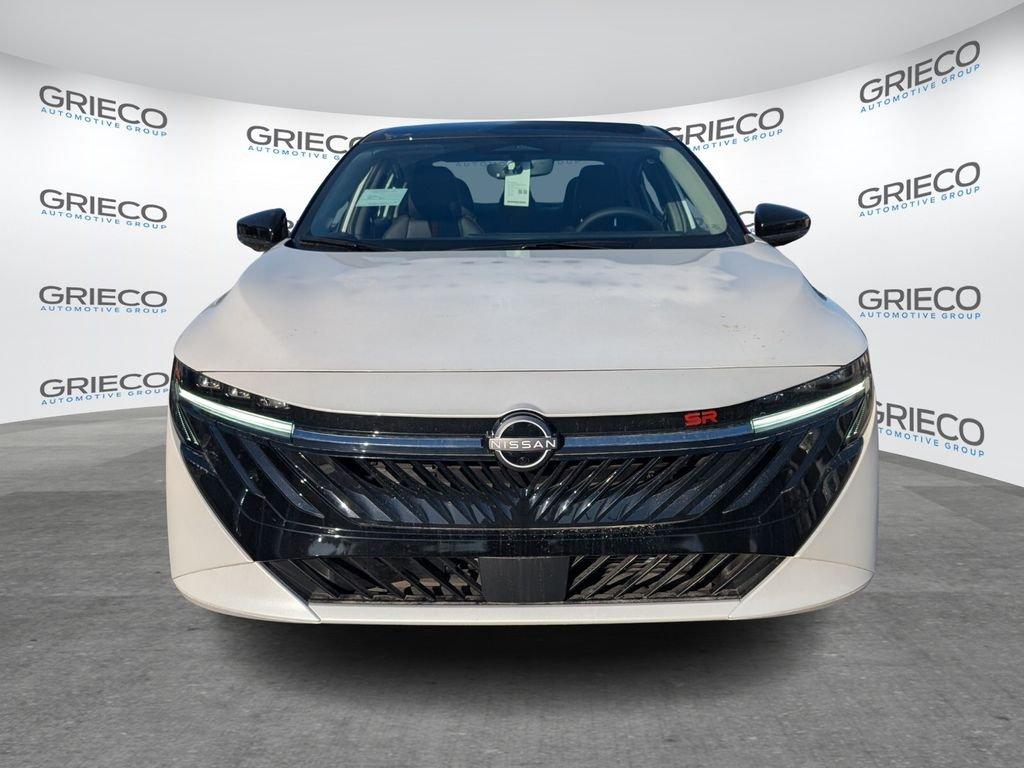 Nissan Sentra Sr - Thumbnail 3