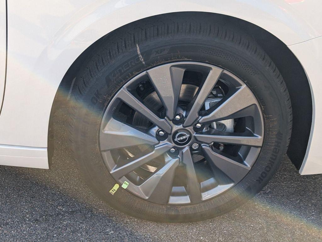 Nissan Sentra Sl - Thumbnail 10