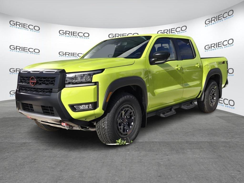 Nissan Frontier Crew Cab Pro-4X® - Thumbnail 5