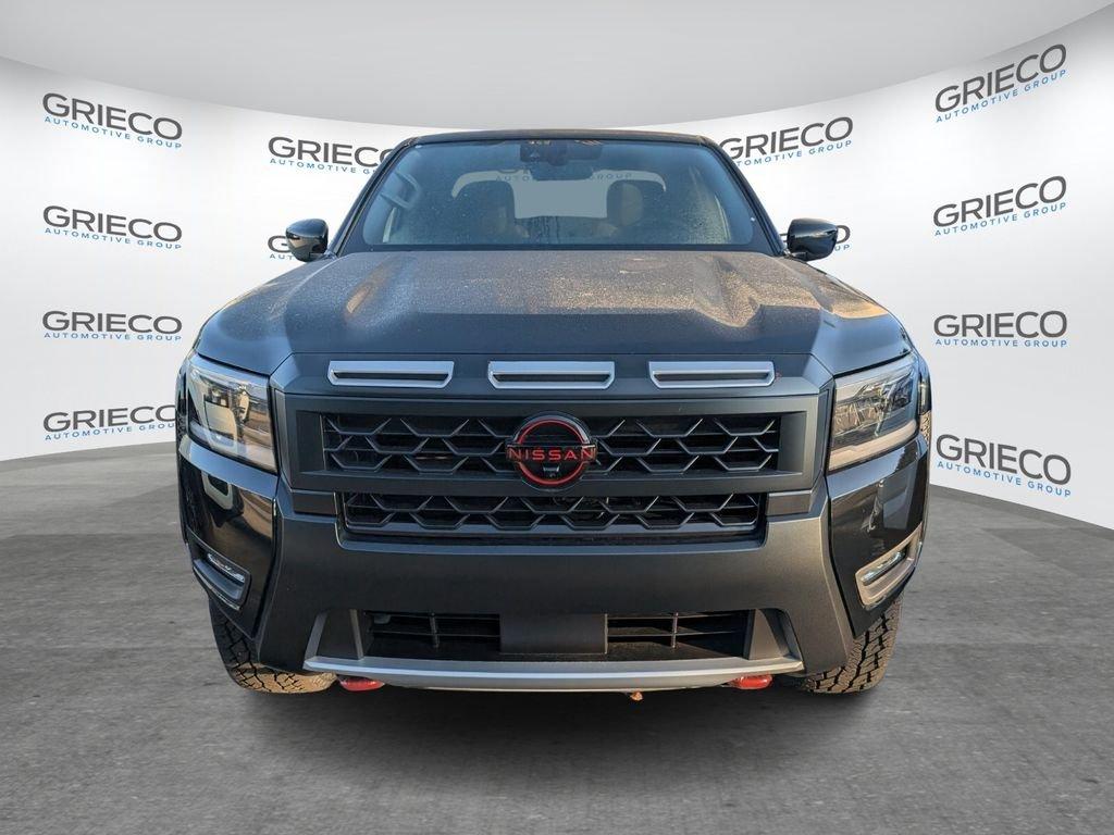 Nissan Frontier Crew Cab Pro-4X® - Thumbnail 4