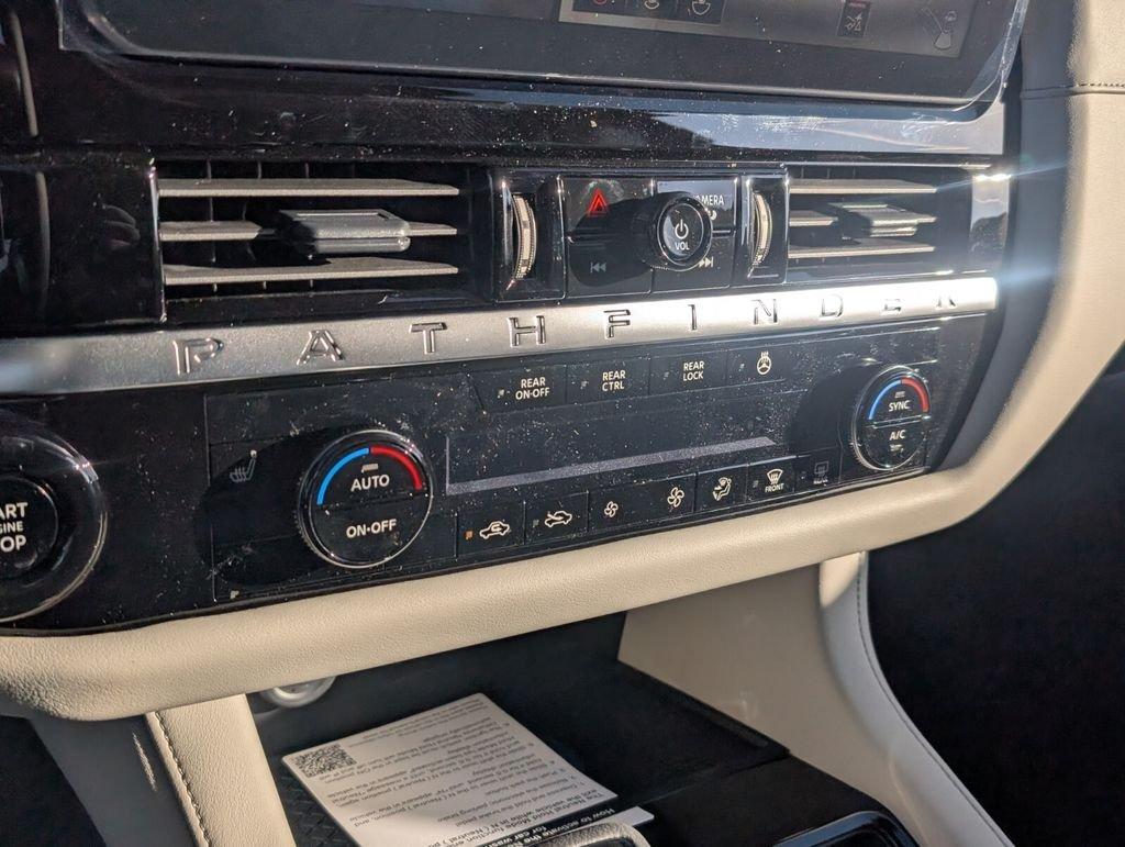 Nissan Pathfinder Sl - Thumbnail 17