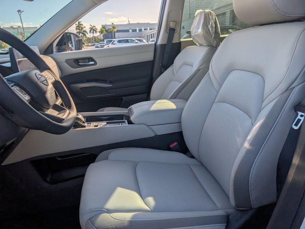 Nissan Pathfinder Sl - Thumbnail 11