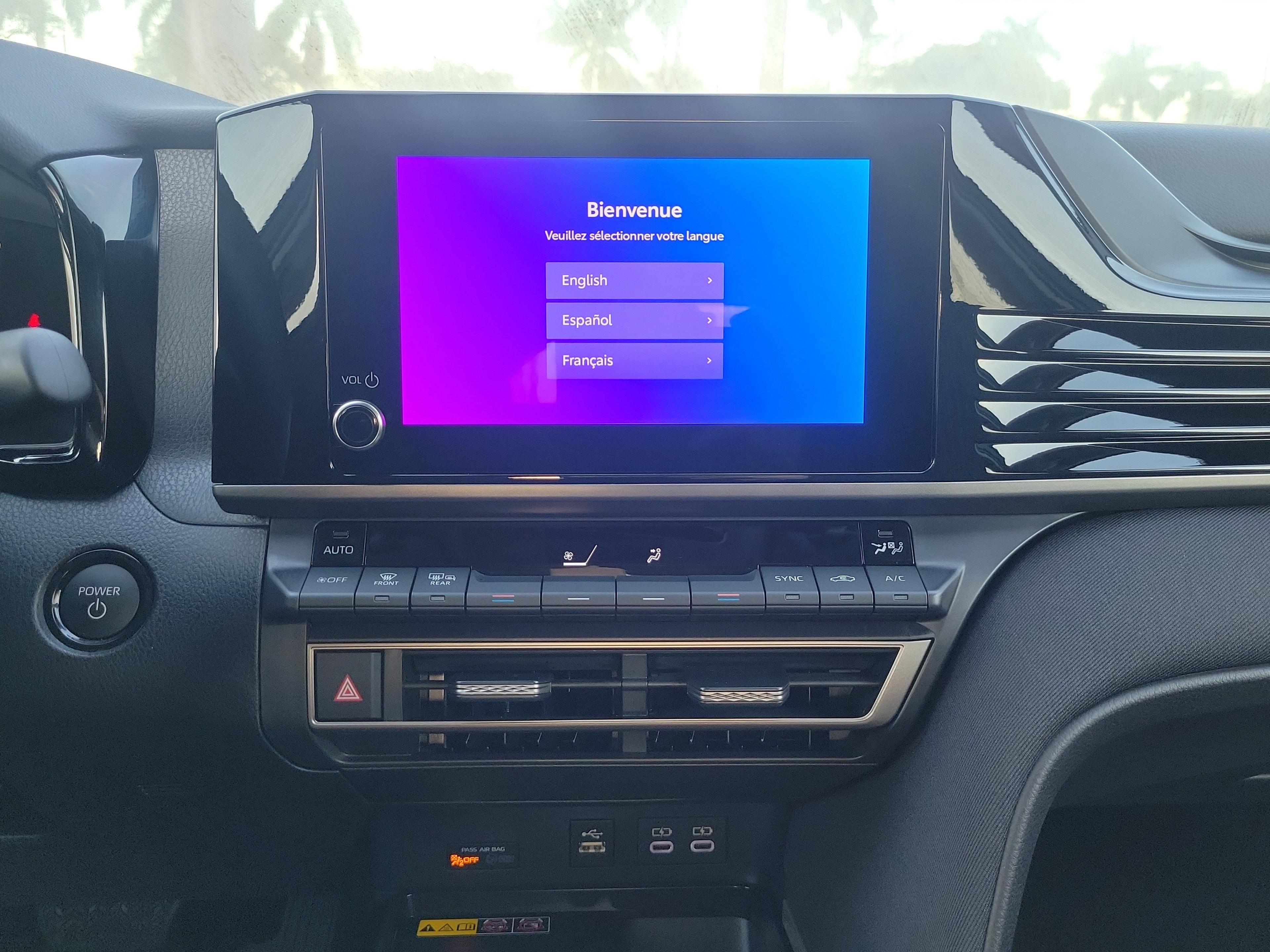 Toyota Camry Le Fwd - Thumbnail 20