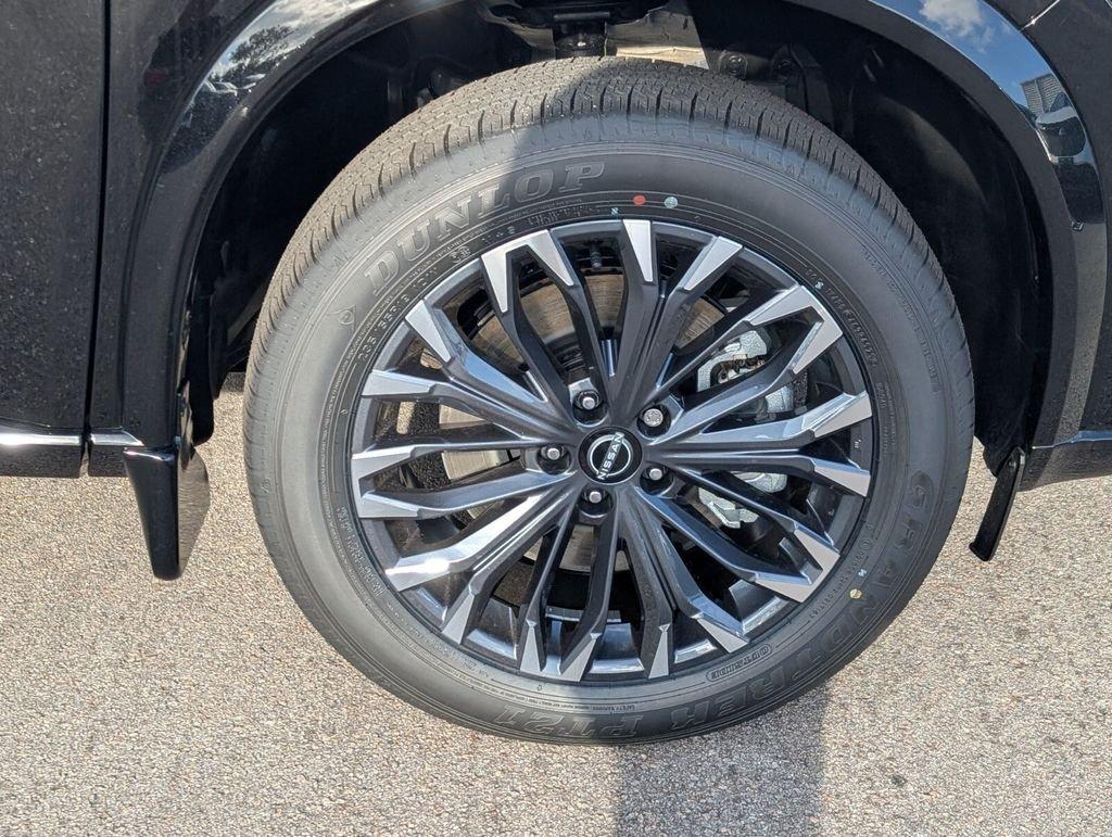 Nissan Rogue Platinum - Thumbnail 10