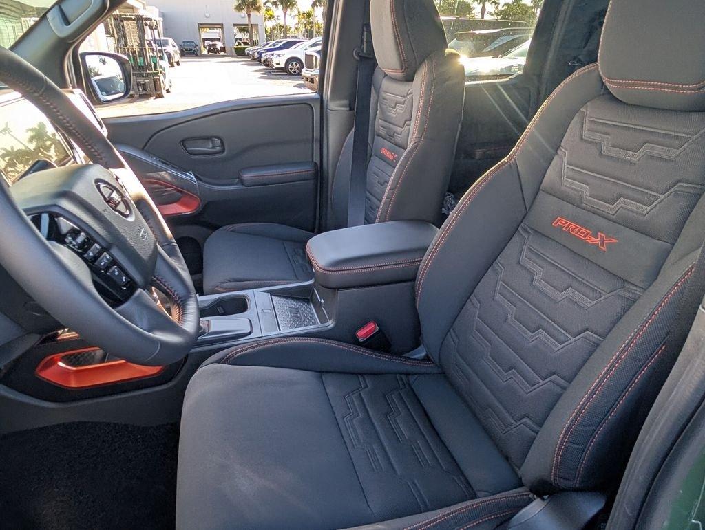 Nissan Frontier Crew Cab Pro-X® - Thumbnail 11