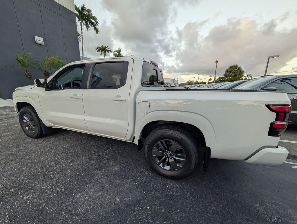 Nissan Frontier Crew Cab Sv - Thumbnail 10