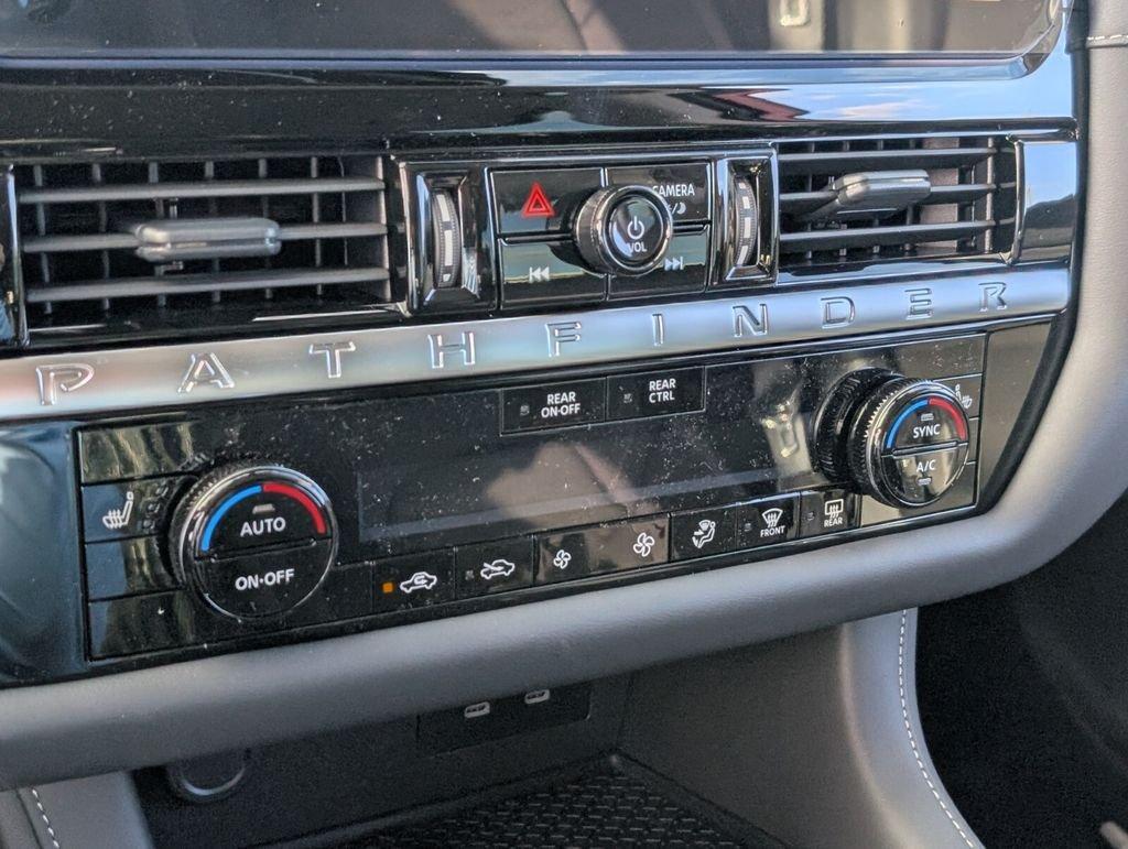 Nissan Pathfinder Sv - Thumbnail 17