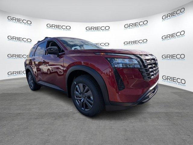 Nissan Pathfinder Sv - View 1