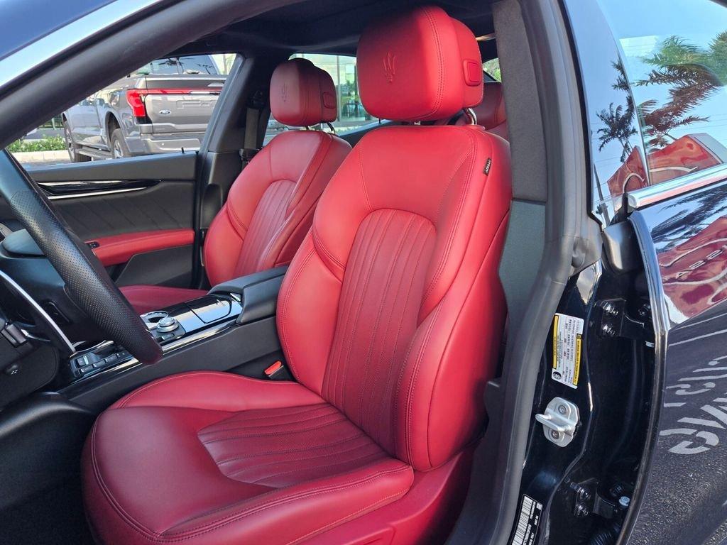 Maserati Ghibli Modena Q4 - Thumbnail 16