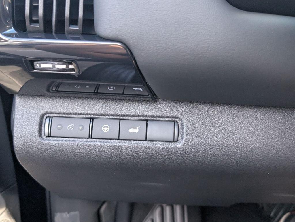 Nissan Pathfinder Sv - Thumbnail 17