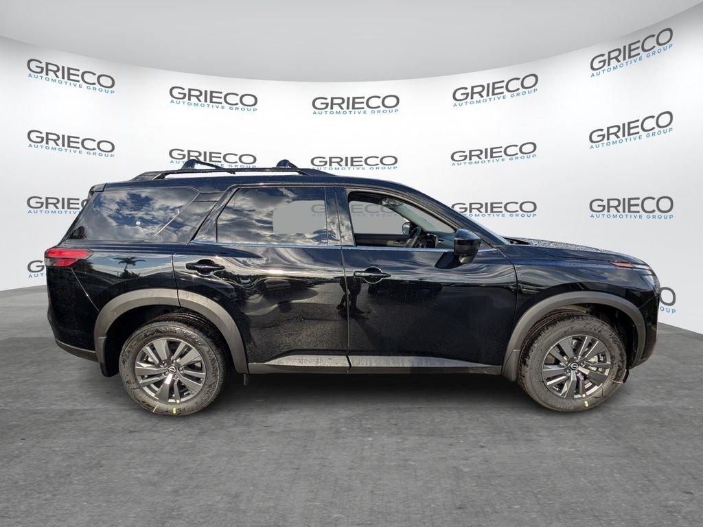 Nissan Pathfinder Sv - Thumbnail 9