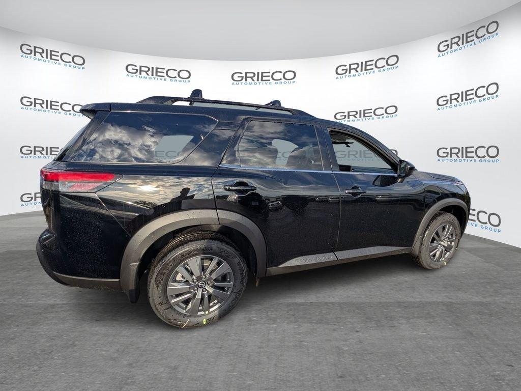 Nissan Pathfinder Sv - Thumbnail 8