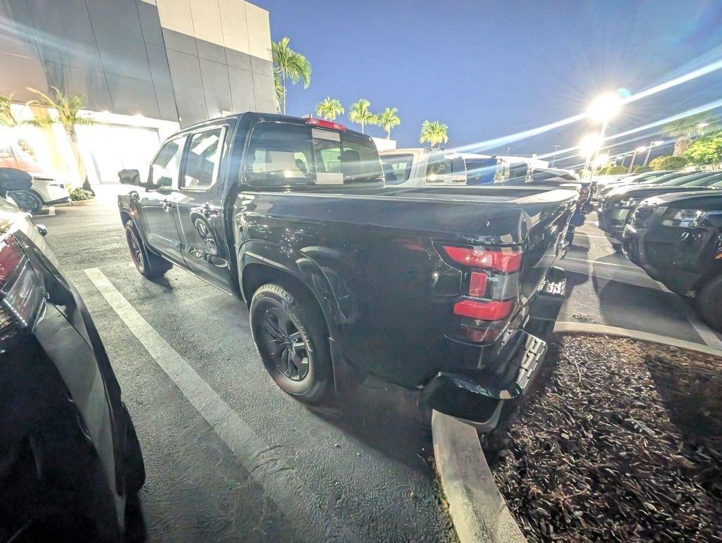 Nissan Frontier Crew Cab Sv - Thumbnail 7