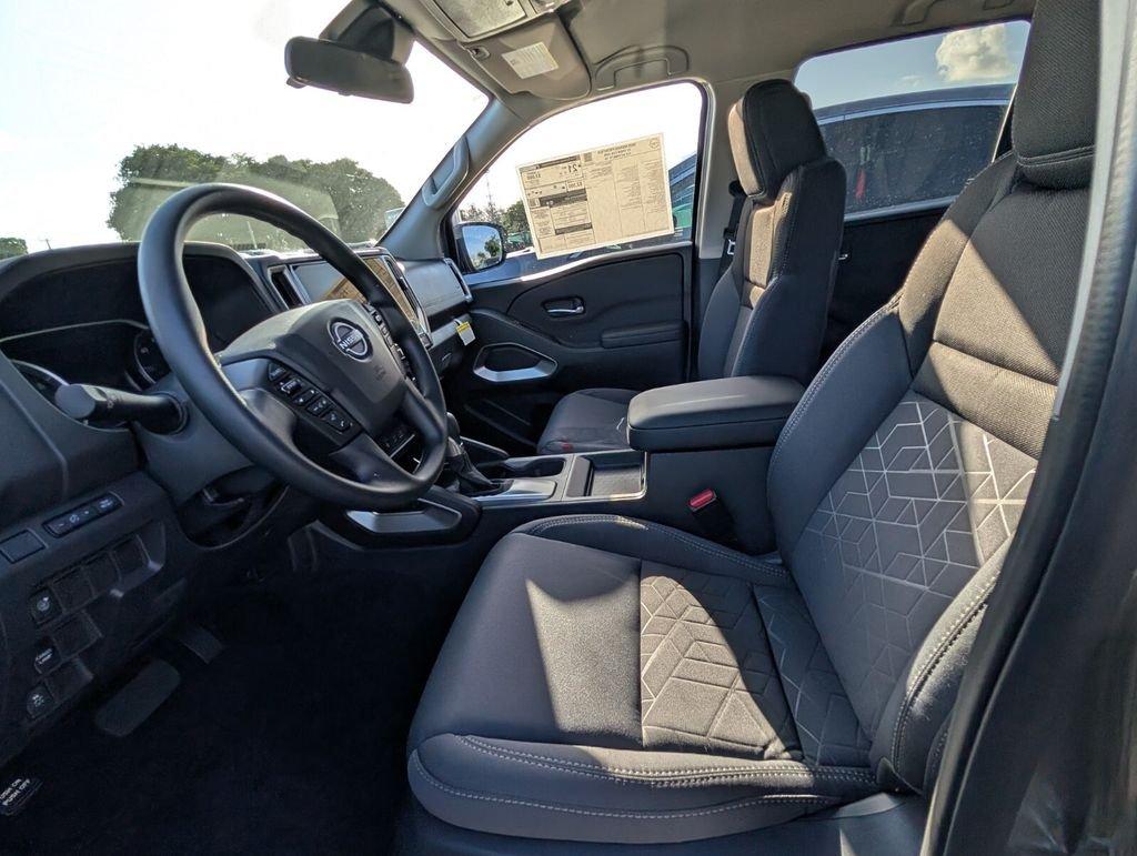 Nissan Frontier Crew Cab Sv - Thumbnail 7