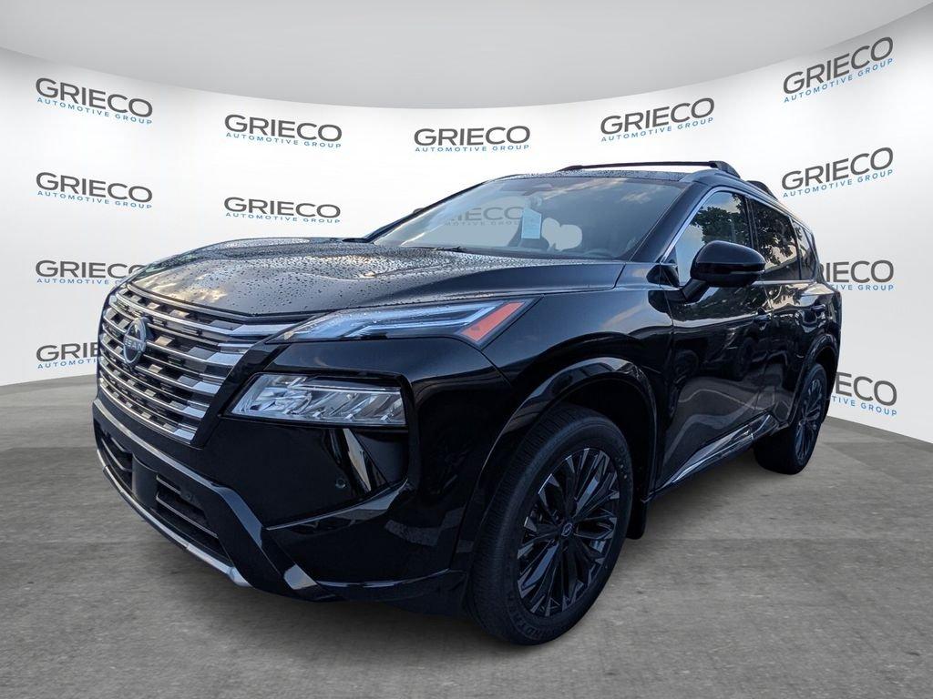 Nissan Rogue Platinum - Thumbnail 4