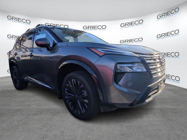 Nissan Rogue Platinum - View 1