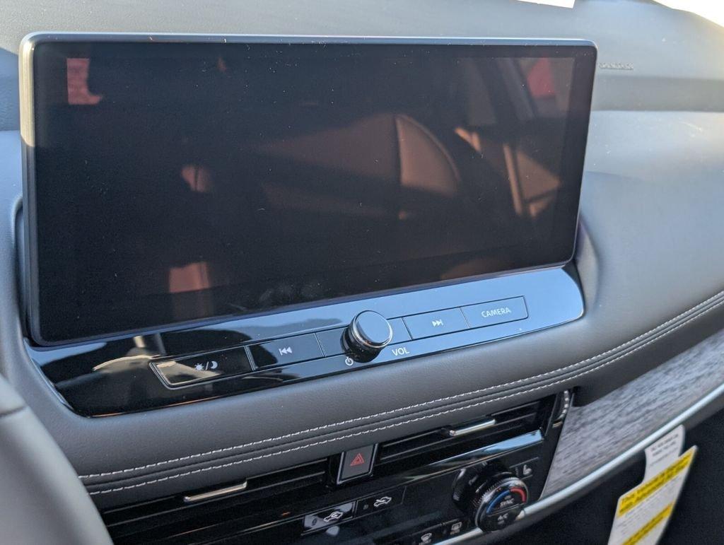 Nissan Rogue Platinum - Thumbnail 10