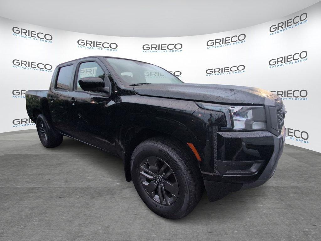 Nissan Frontier Crew Cab Sv - Thumbnail 2