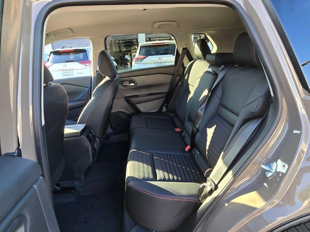 Nissan Rogue Rock Creek® - Thumbnail 13