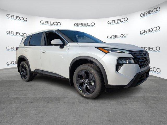 Nissan Rogue Sv - View 1